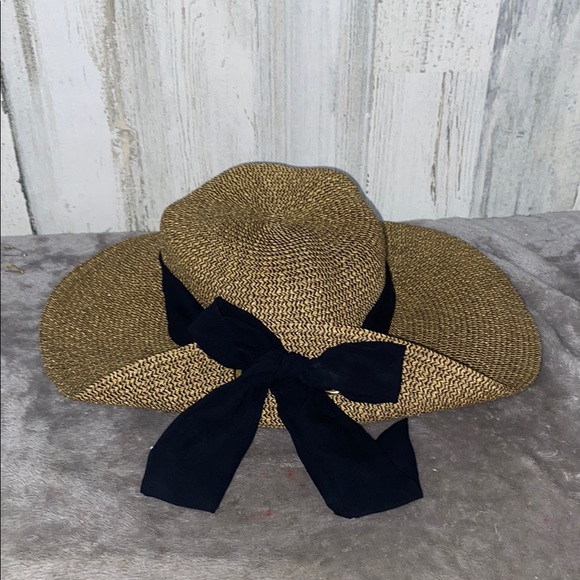 0519 Stylish Tan and Black Riviera Women’s Hat - Picture 4 of 6